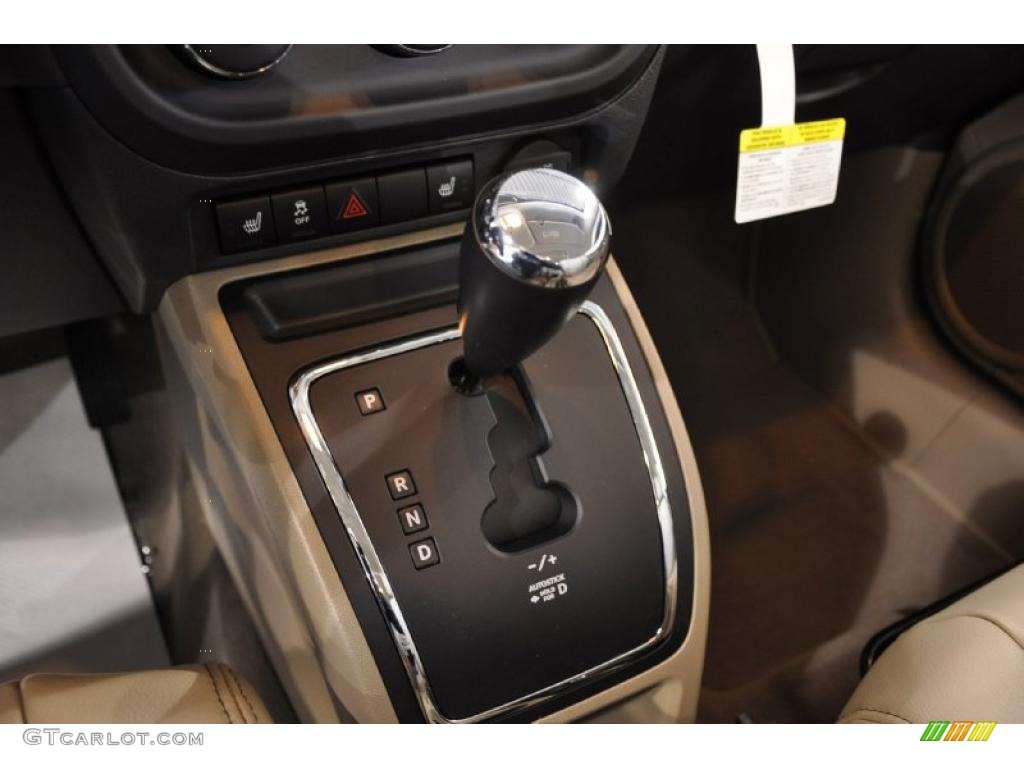 2011 Jeep Compass 2.4 Limited CVT Automatic Transmission Photo #45326343