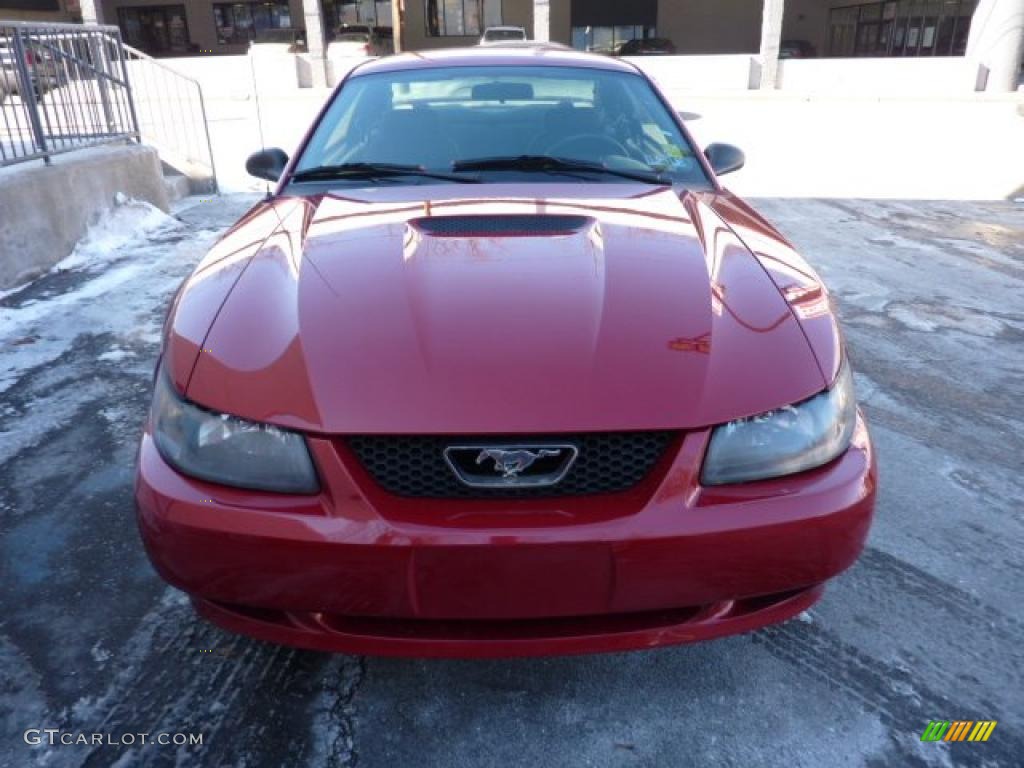 2002 Mustang V6 Coupe - Laser Red Metallic / Dark Charcoal photo #10