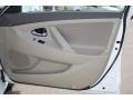 Super White - Camry LE Photo No. 14