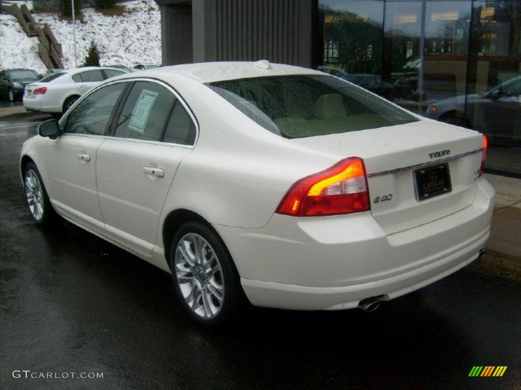 2007 S80 V8 AWD - White Pearl / Sandstone Beige photo #3