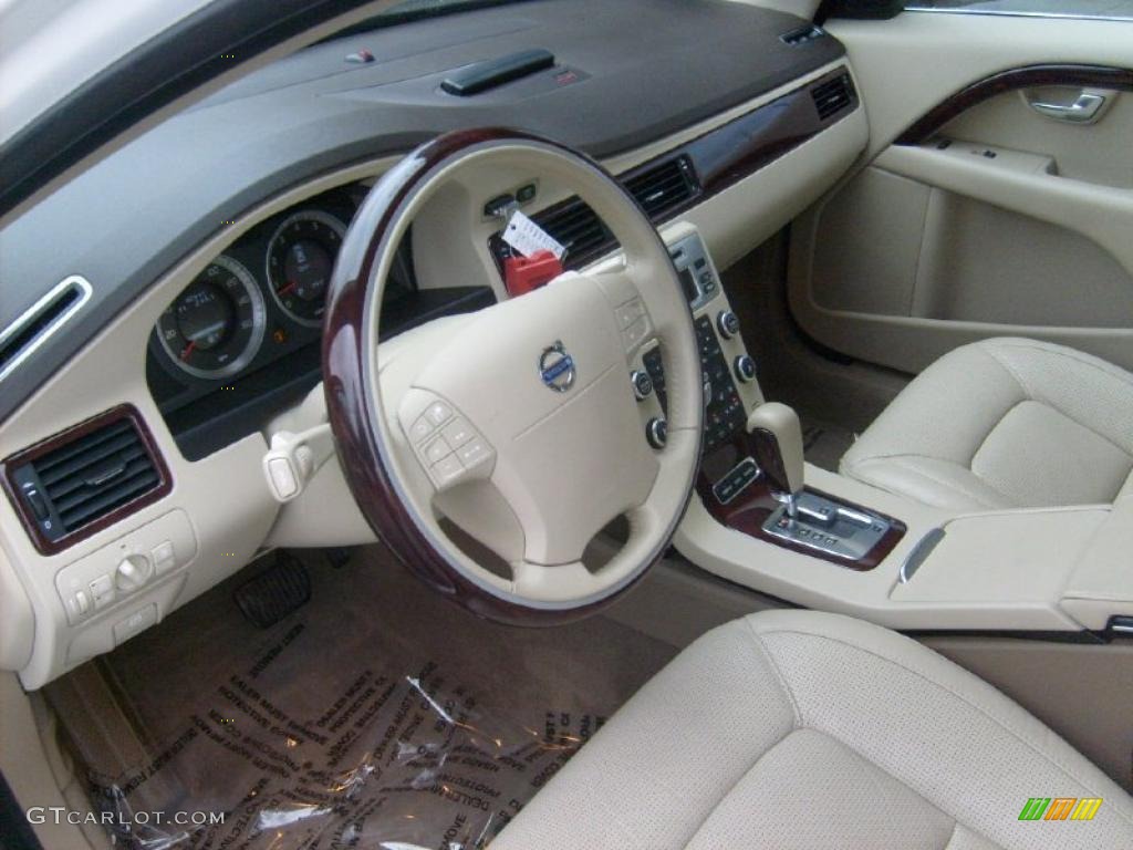 2007 S80 V8 AWD - White Pearl / Sandstone Beige photo #10