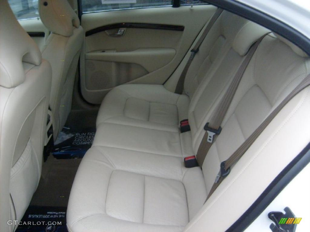 2007 S80 V8 AWD - White Pearl / Sandstone Beige photo #13