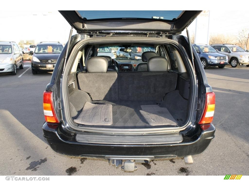 2004 Grand Cherokee Overland 4x4 - Brillant Black Crystal Pearl / Dark Slate Gray photo #25