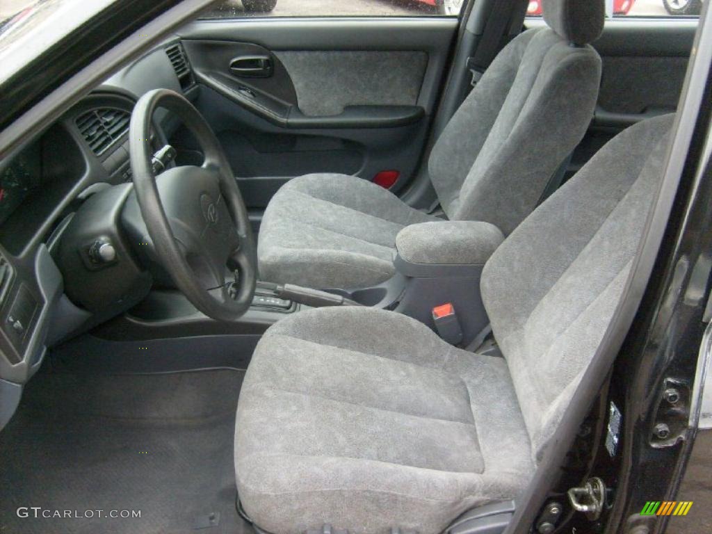 2002 Elantra GLS Sedan - Black Obsidian / Gray photo #10