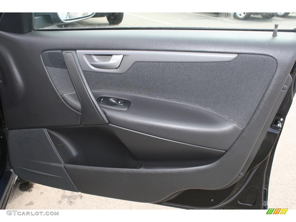 2006 Volvo XC70 AWD Graphite Door Panel Photo #45343365