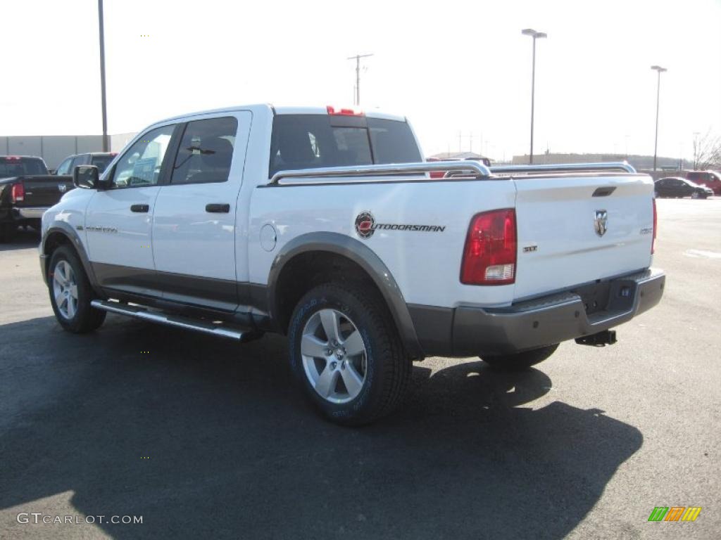 2011 Ram 1500 SLT Outdoorsman Crew Cab 4x4 - Bright White / Light Pebble Beige/Bark Brown photo #7