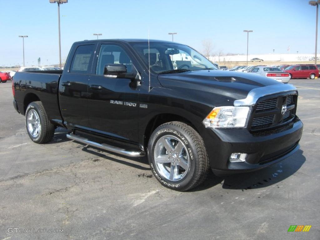 2011 Ram 1500 Sport Quad Cab - Brilliant Black Crystal Pearl / Dark Slate Gray photo #3