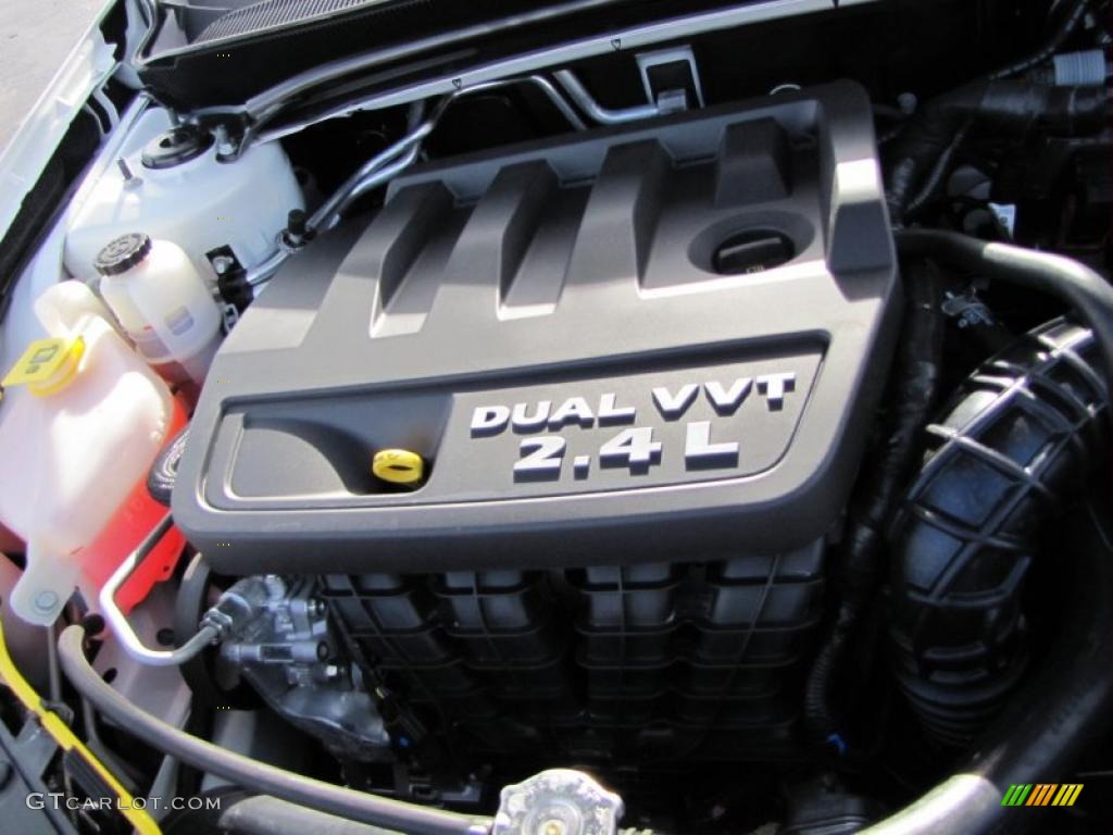 2011 Chrysler 200 LX 2.4 Liter DOHC 16-Valve Dual VVT 4 Cylinder Engine Photo #45345081