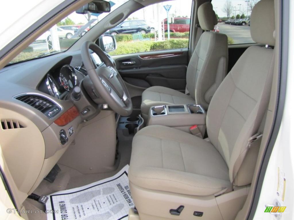 Dark Frost Beige/Medium Frost Beige Interior 2011 Chrysler Town & Country Touring Photo #45345801