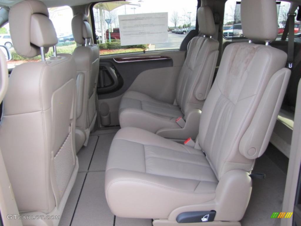 Dark Frost Beige/Medium Frost Beige Interior 2011 Chrysler Town & Country Limited Photo #45345950