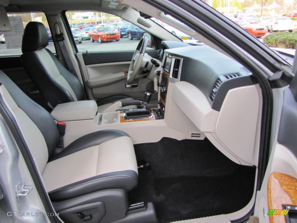 2008 Grand Cherokee Limited - Bright Silver Metallic / Dark Slate Gray/Light Graystone photo #21