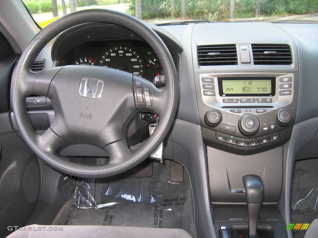 2006 Accord LX Sedan - Alabaster Silver Metallic / Gray photo #12