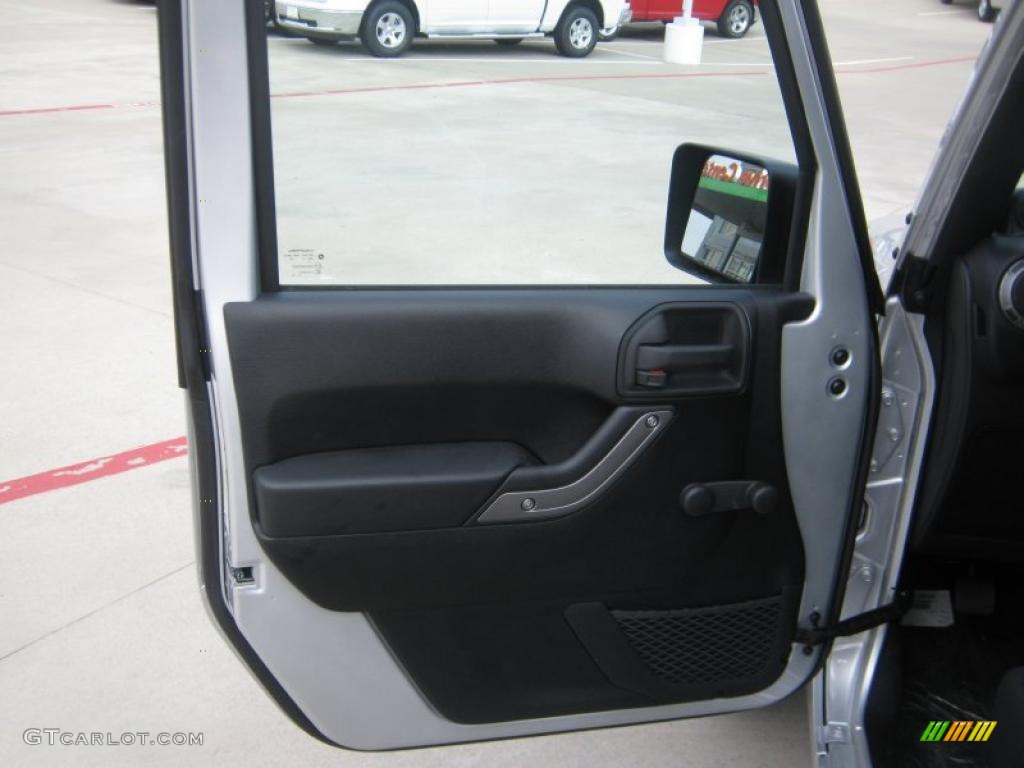 2011 Wrangler Sport 4x4 - Bright Silver Metallic / Black photo #16