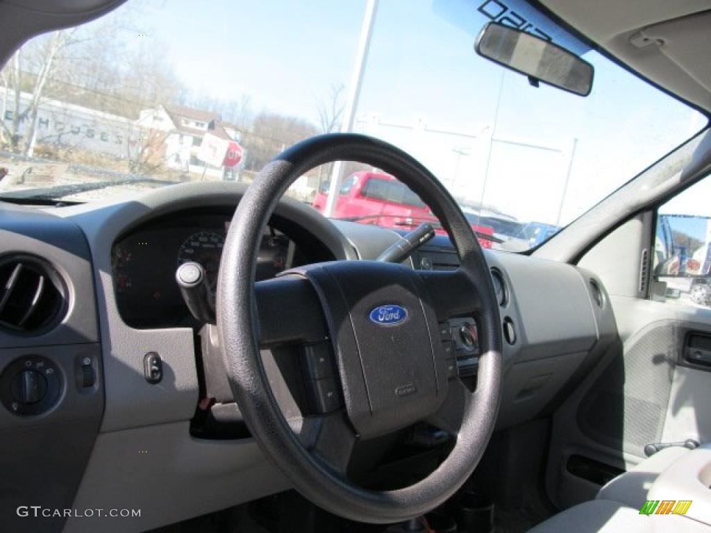 2005 F150 STX Regular Cab 4x4 - Dark Shadow Grey Metallic / Medium Flint Grey photo #7