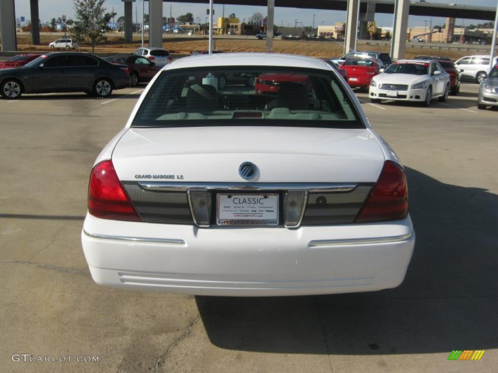 2010 Grand Marquis LS Ultimate Edition - Vibrant White / Light Camel photo #4