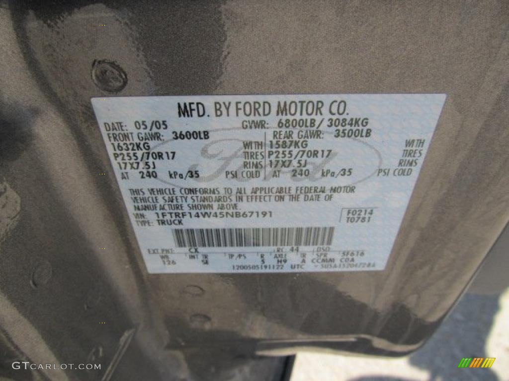 2005 F150 STX Regular Cab 4x4 - Dark Shadow Grey Metallic / Medium Flint Grey photo #15