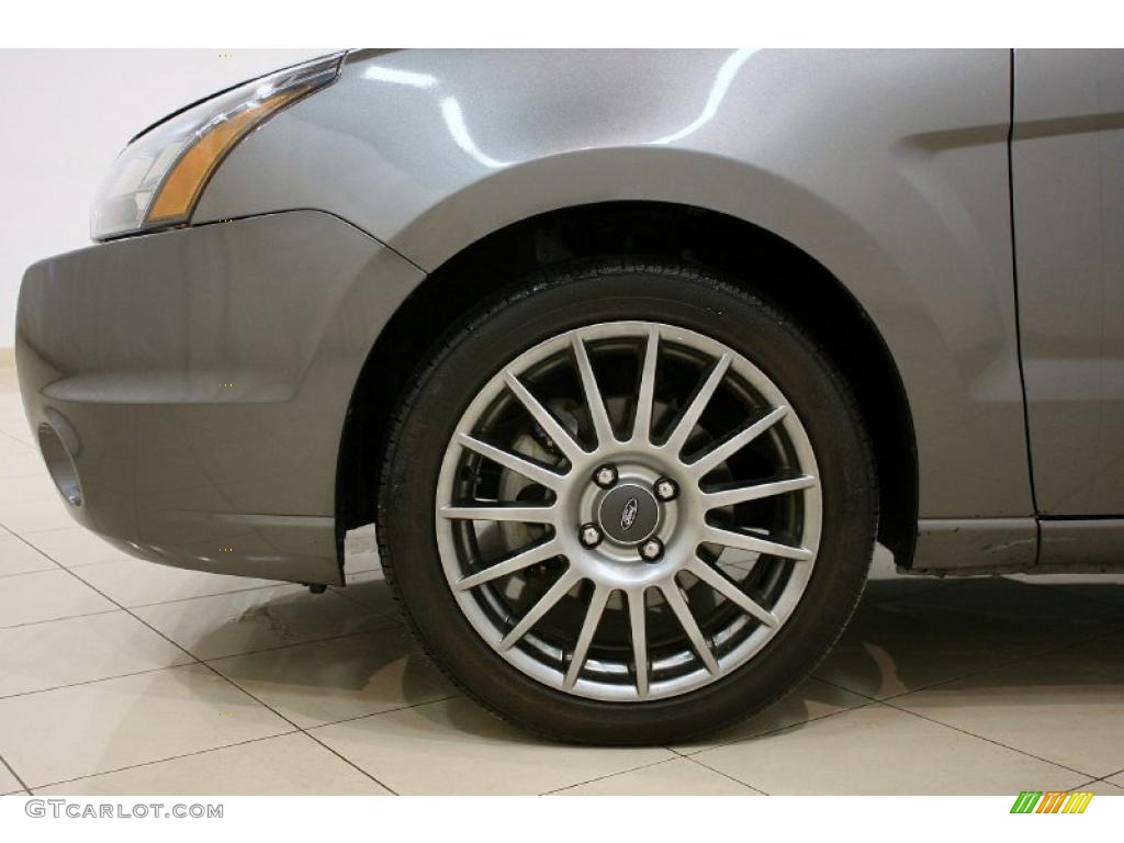 2010 Focus SES Sedan - Sterling Grey Metallic / Charcoal Black photo #18