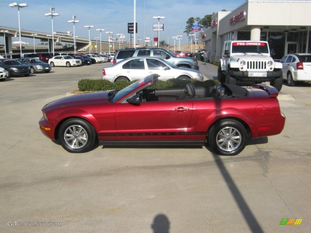 2005 Mustang V6 Premium Convertible - Redfire Metallic / Dark Charcoal photo #2