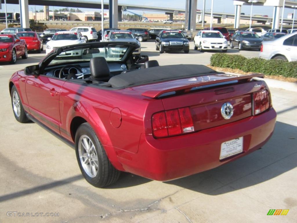 2005 Mustang V6 Premium Convertible - Redfire Metallic / Dark Charcoal photo #3