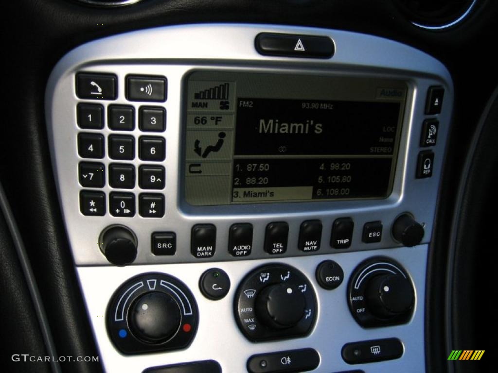 2006 Maserati Coupe Cambiocorsa Controls Photo #45361954