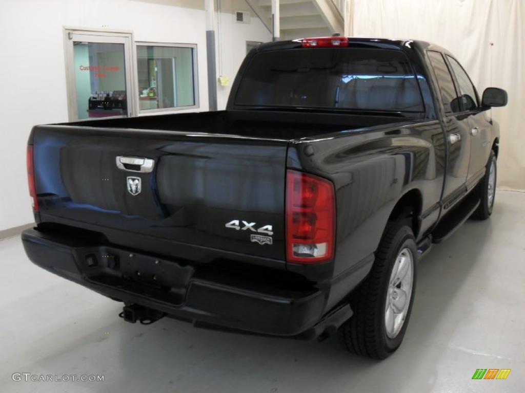 2005 Ram 1500 Laramie Quad Cab 4x4 - Black / Dark Slate Gray photo #4