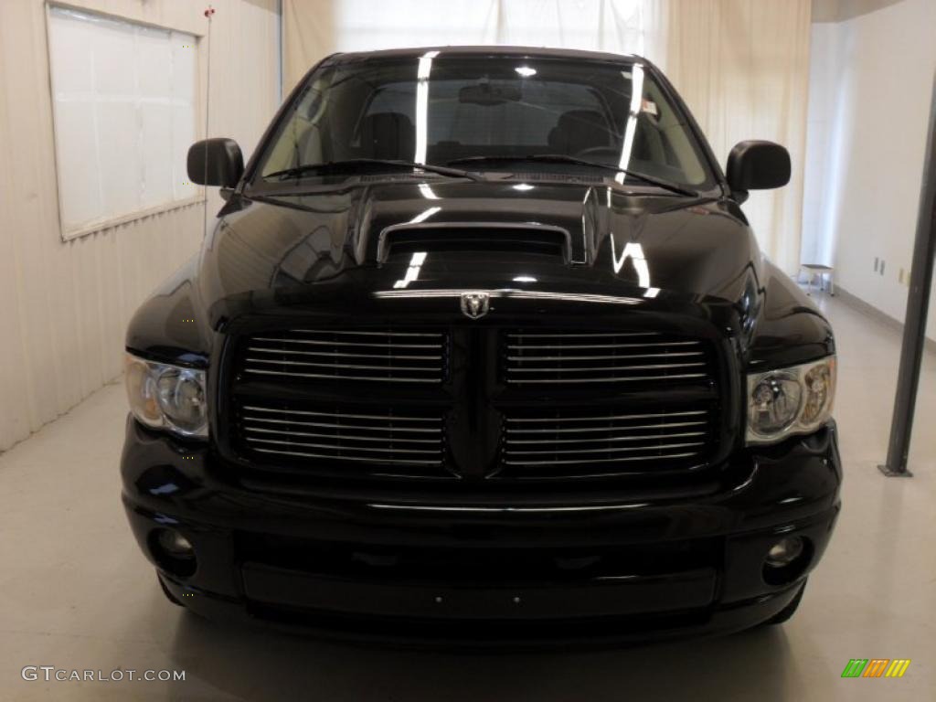 2005 Ram 1500 Laramie Quad Cab 4x4 - Black / Dark Slate Gray photo #7