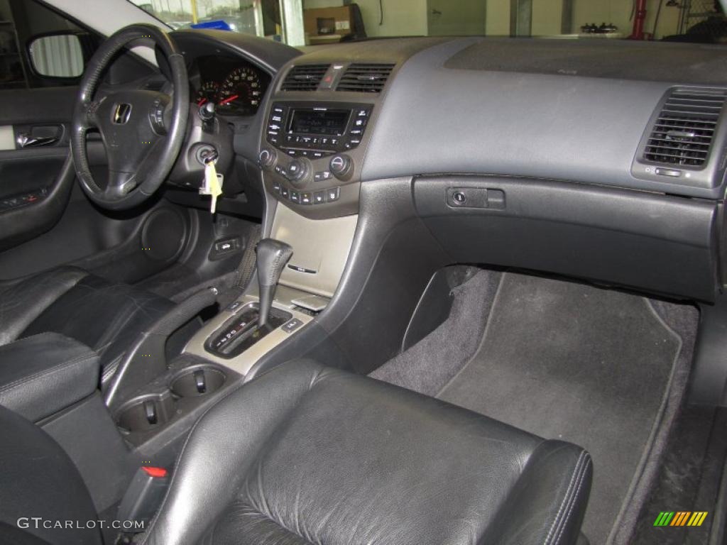 2005 Honda Accord EX V6 Coupe Black Dashboard Photo #45365119