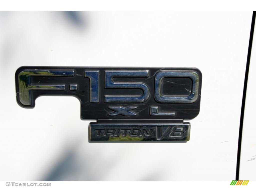 2002 Ford F150 XL SuperCab 4x4 Marks and Logos Photos