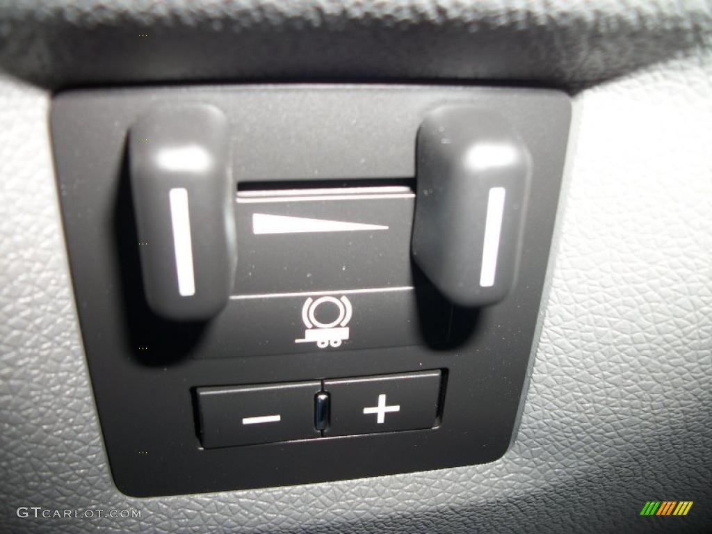 2011 Chevrolet Silverado 2500HD LS Extended Cab 4x4 Controls Photo #45366632