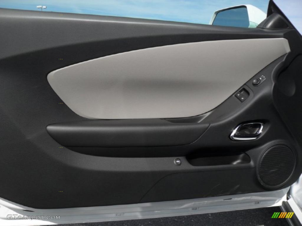 2011 Chevrolet Camaro LS Coupe Black Door Panel Photo #45366743