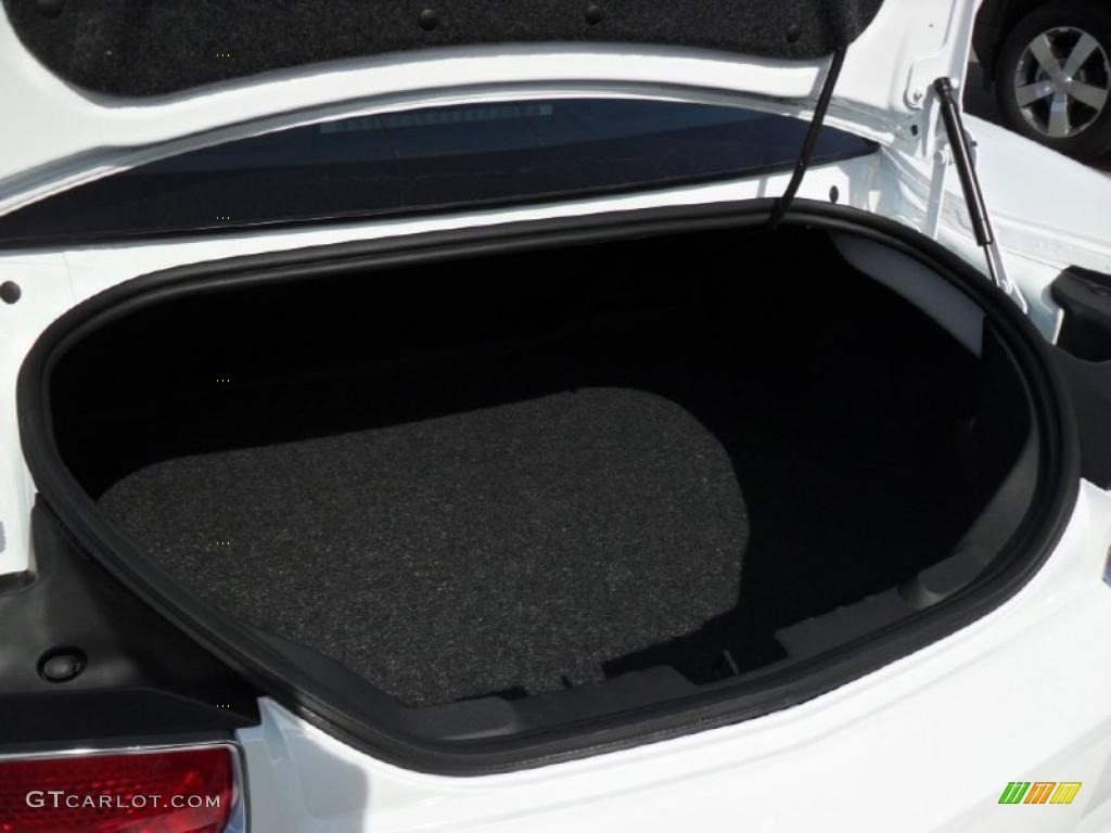 2011 Chevrolet Camaro LS Coupe Trunk Photo #45366839