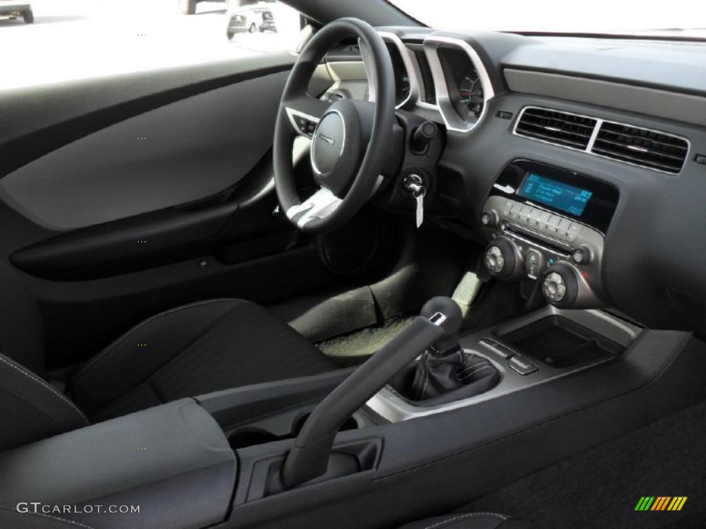 2011 Chevrolet Camaro LS Coupe Black Dashboard Photo #45366879