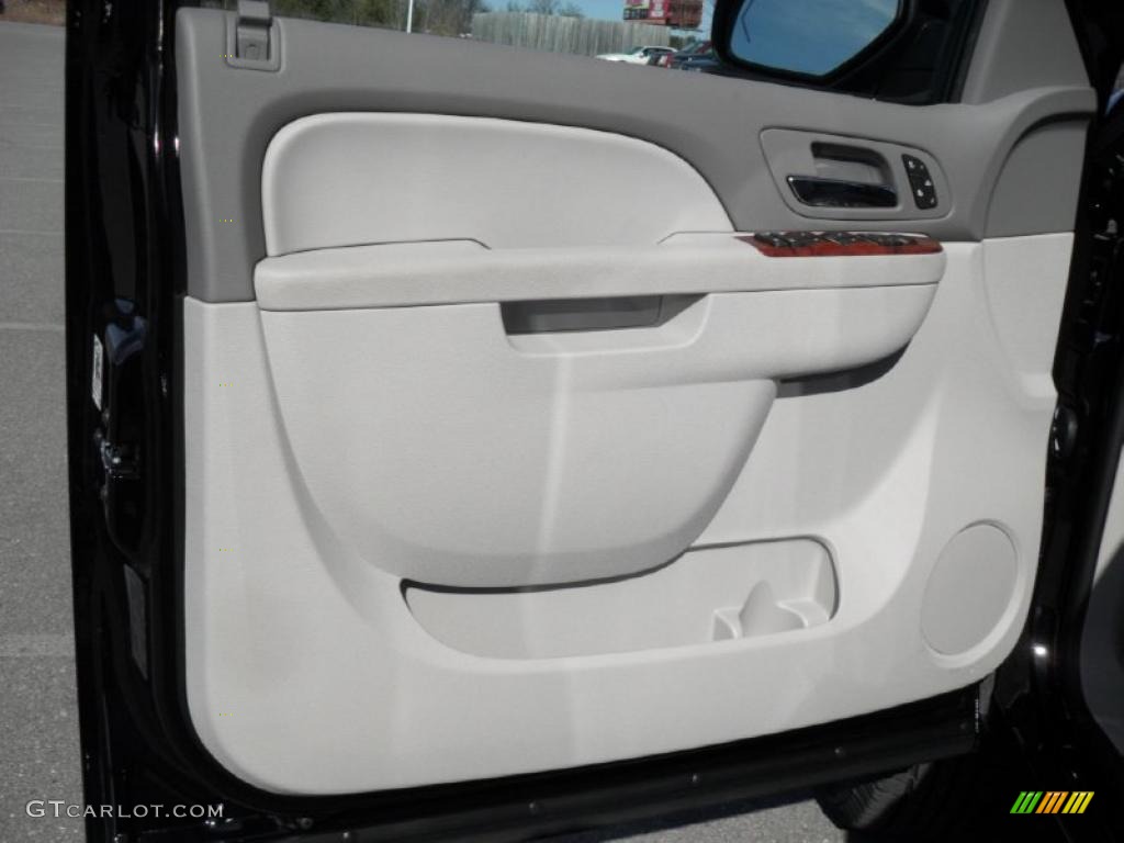 2011 Chevrolet Silverado 2500HD LTZ Crew Cab 4x4 Light Titanium/Dark Titanium Door Panel Photo #45366931