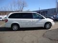 Stone White Clearcoat - Town & Country LXi Photo No. 15