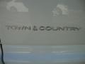 2002 Chrysler Town & Country LXi Badge and Logo Photo