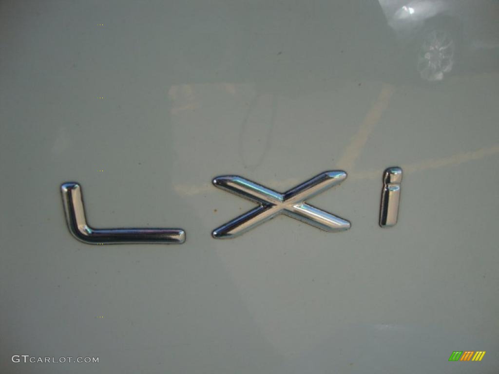 2002 Chrysler Town & Country LXi Marks and Logos Photo #45367007