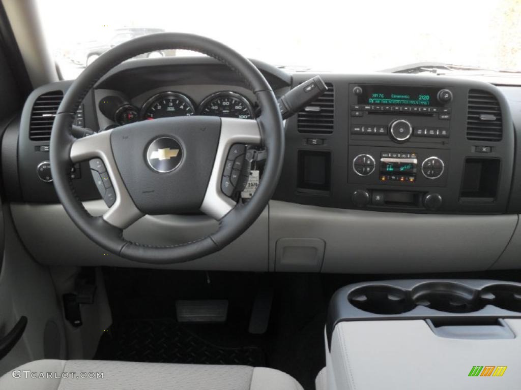 2011 Chevrolet Silverado 1500 LT Crew Cab Light Titanium/Ebony Dashboard Photo #45367351