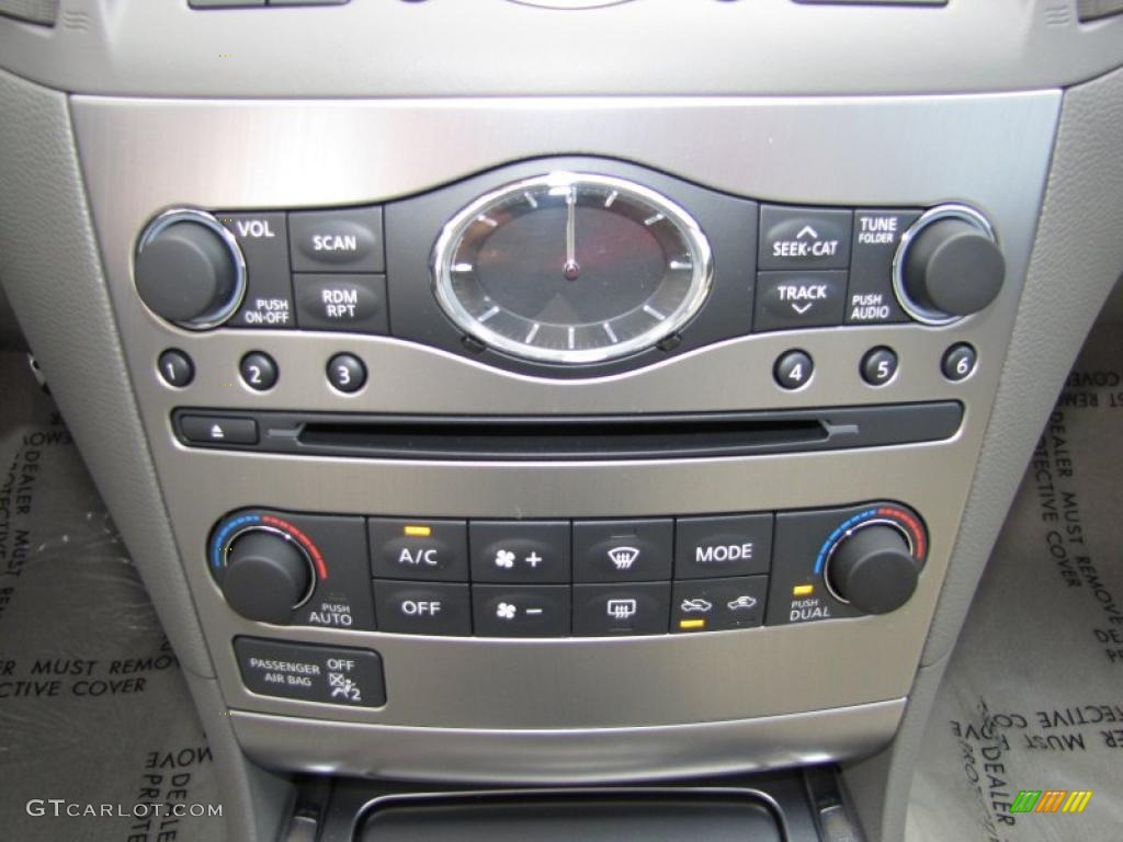 2010 Infiniti G 37 S Sport Sedan Controls Photos