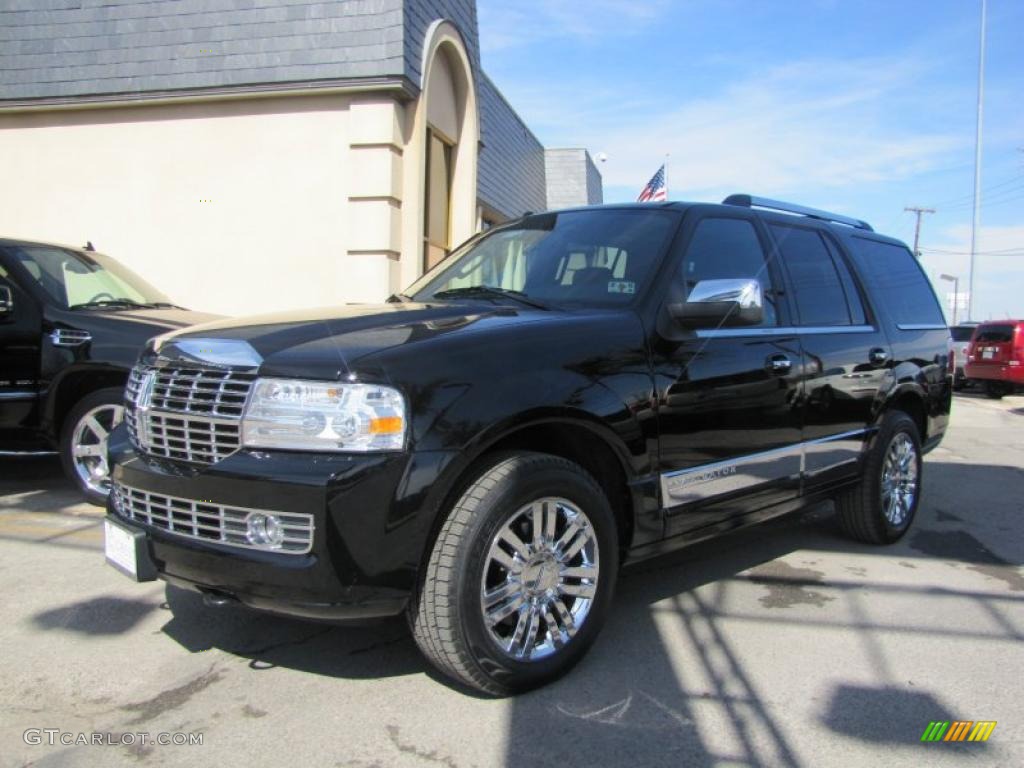 2008 Navigator Luxury - Black / Charcoal Black photo #3