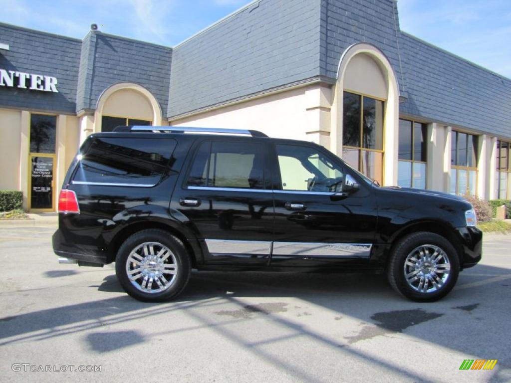 2008 Navigator Luxury - Black / Charcoal Black photo #7