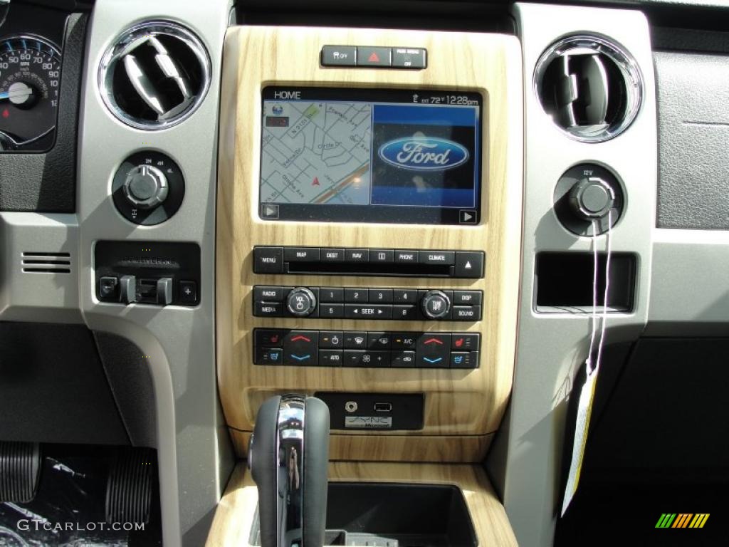 2011 Ford F150 Lariat SuperCrew 4x4 Controls Photo #45368502