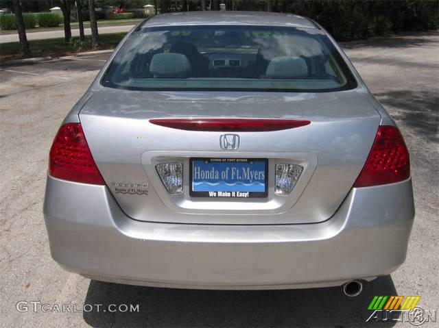 2006 Accord LX Sedan - Alabaster Silver Metallic / Gray photo #53