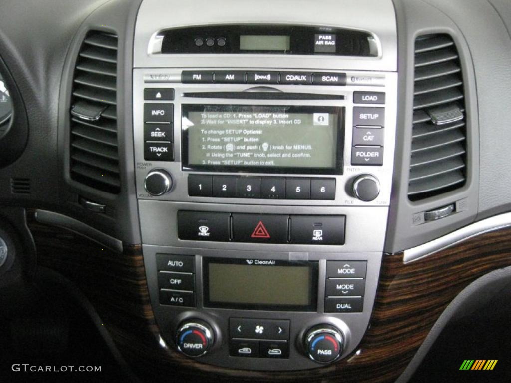 2011 Hyundai Santa Fe Limited AWD Controls Photo #45369902