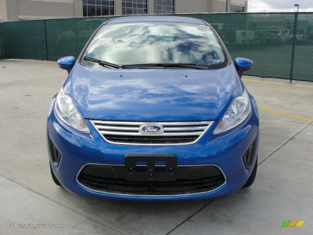 Blue Flame Metallic 2011 Ford Fiesta SE Sedan Exterior Photo #45370250