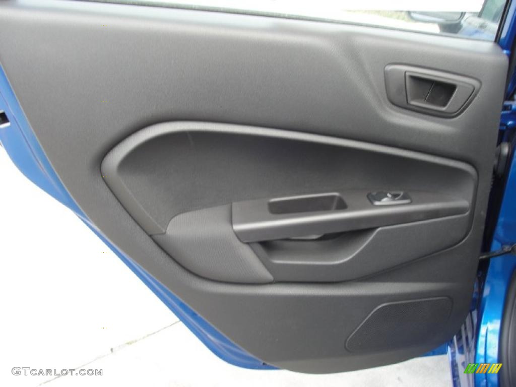 2011 Ford Fiesta SE Sedan Charcoal Black/Blue Cloth Door Panel Photo #45370298