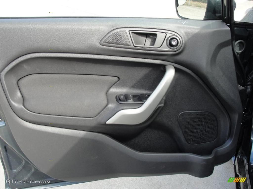 2011 Ford Fiesta SE Hatchback Charcoal Black/Blue Cloth Door Panel Photo #45370490