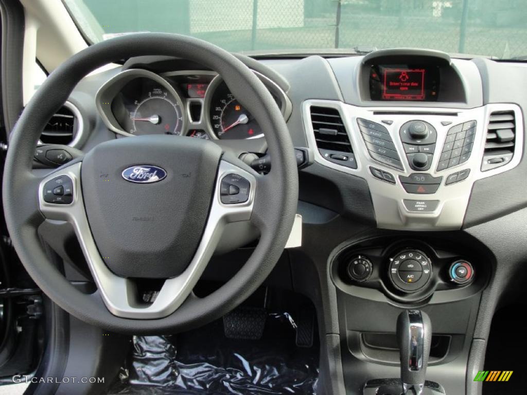 2011 Ford Fiesta SE Hatchback Charcoal Black/Blue Cloth Dashboard Photo #45370526