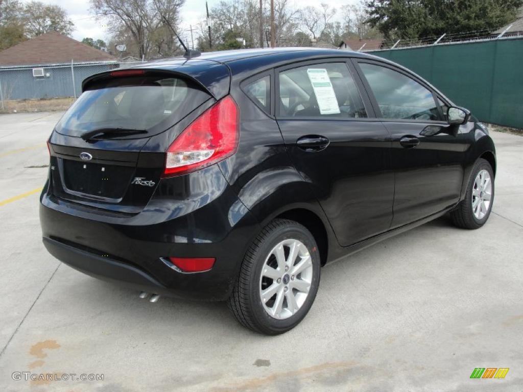 Tuxedo Black Metallic 2011 Ford Fiesta SE Hatchback Exterior Photo #45370802