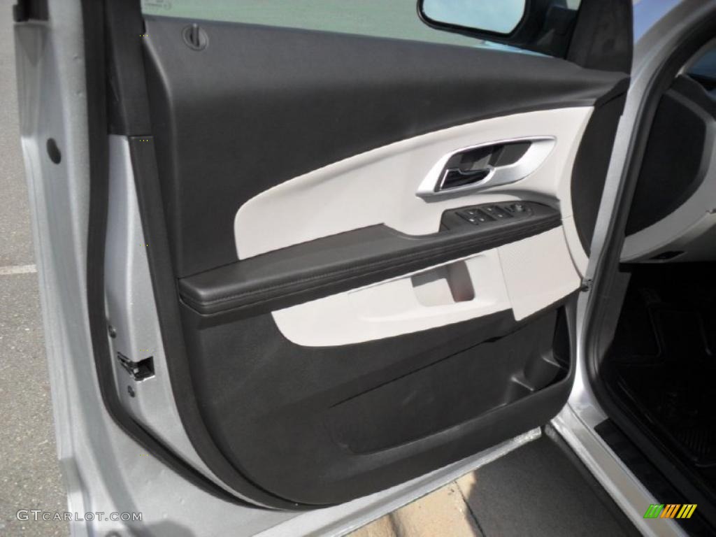 2011 Chevrolet Equinox LS Light Titanium/Jet Black Door Panel Photo #45370954