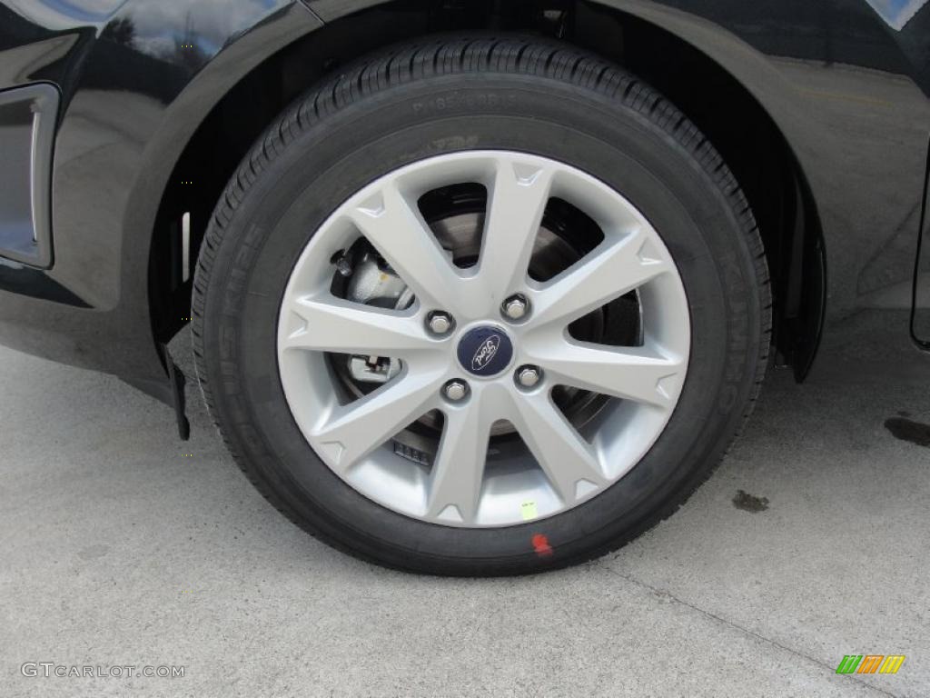 2011 Ford Fiesta SE Hatchback Wheel Photo #45371054